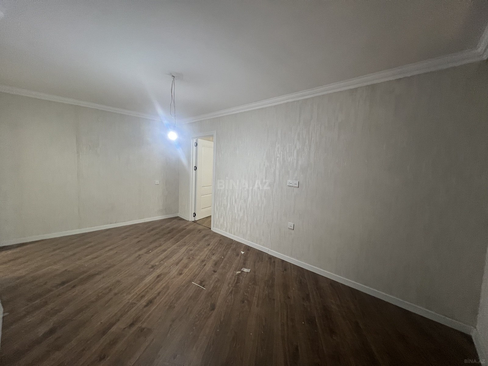 2 otaqlı Köhnə tikili, Qara Qarayev m., Bakı