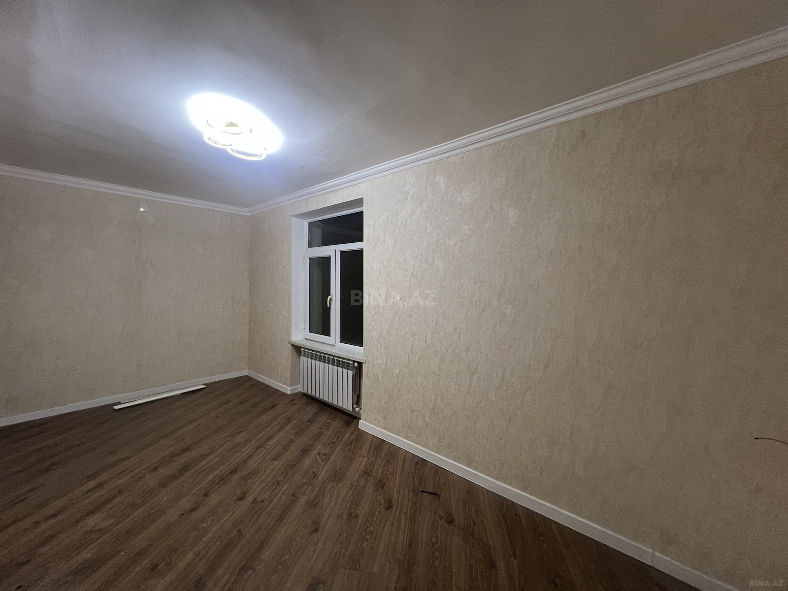2 otaqlı Köhnə tikili, Qara Qarayev m., Bakı