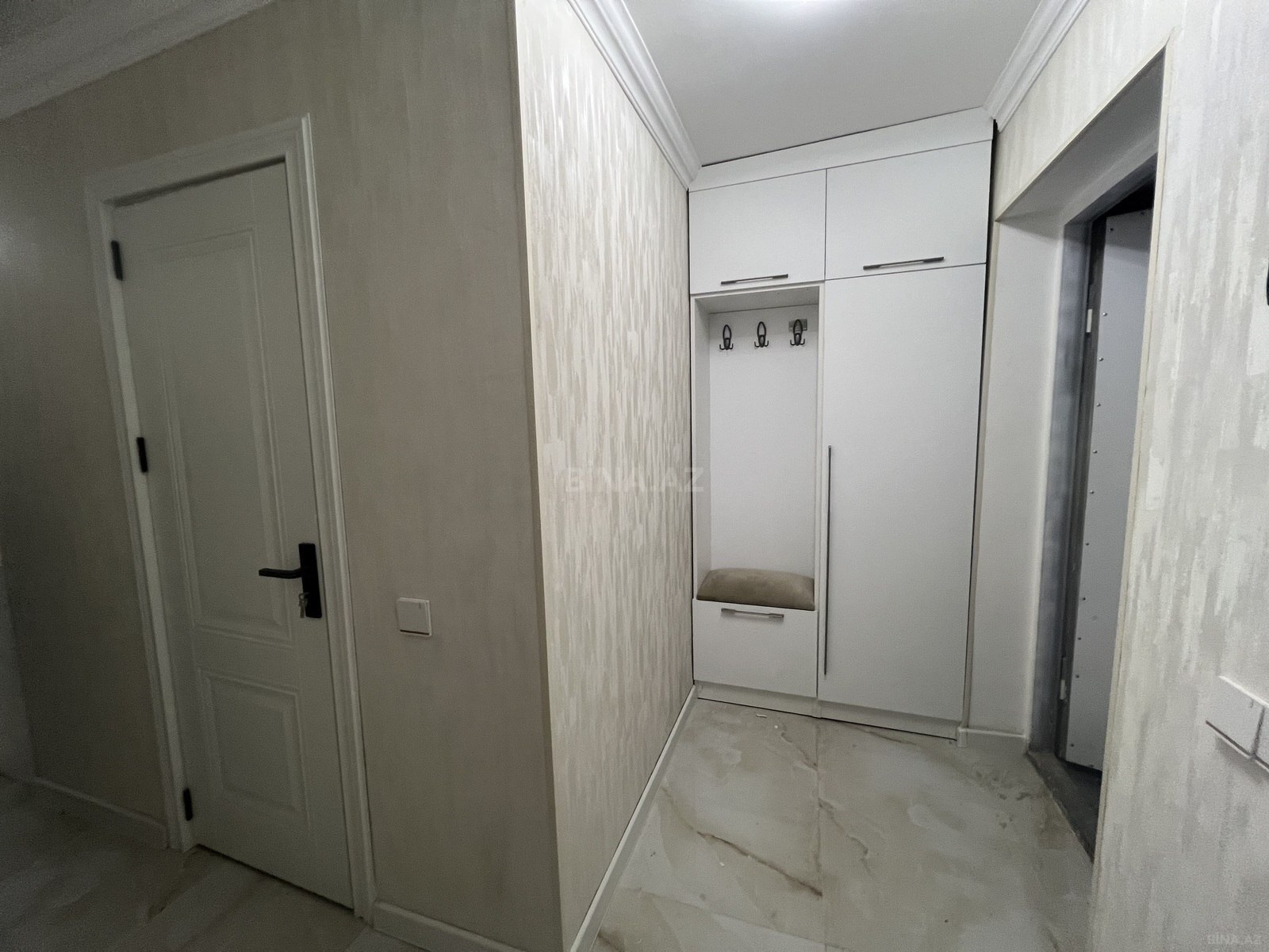 2 otaqlı Köhnə tikili, Qara Qarayev m., Bakı