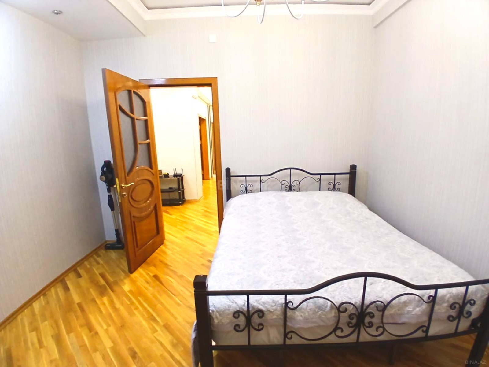 3 otaqlı Yeni tikili, 8-ci kilometr q., Bakı