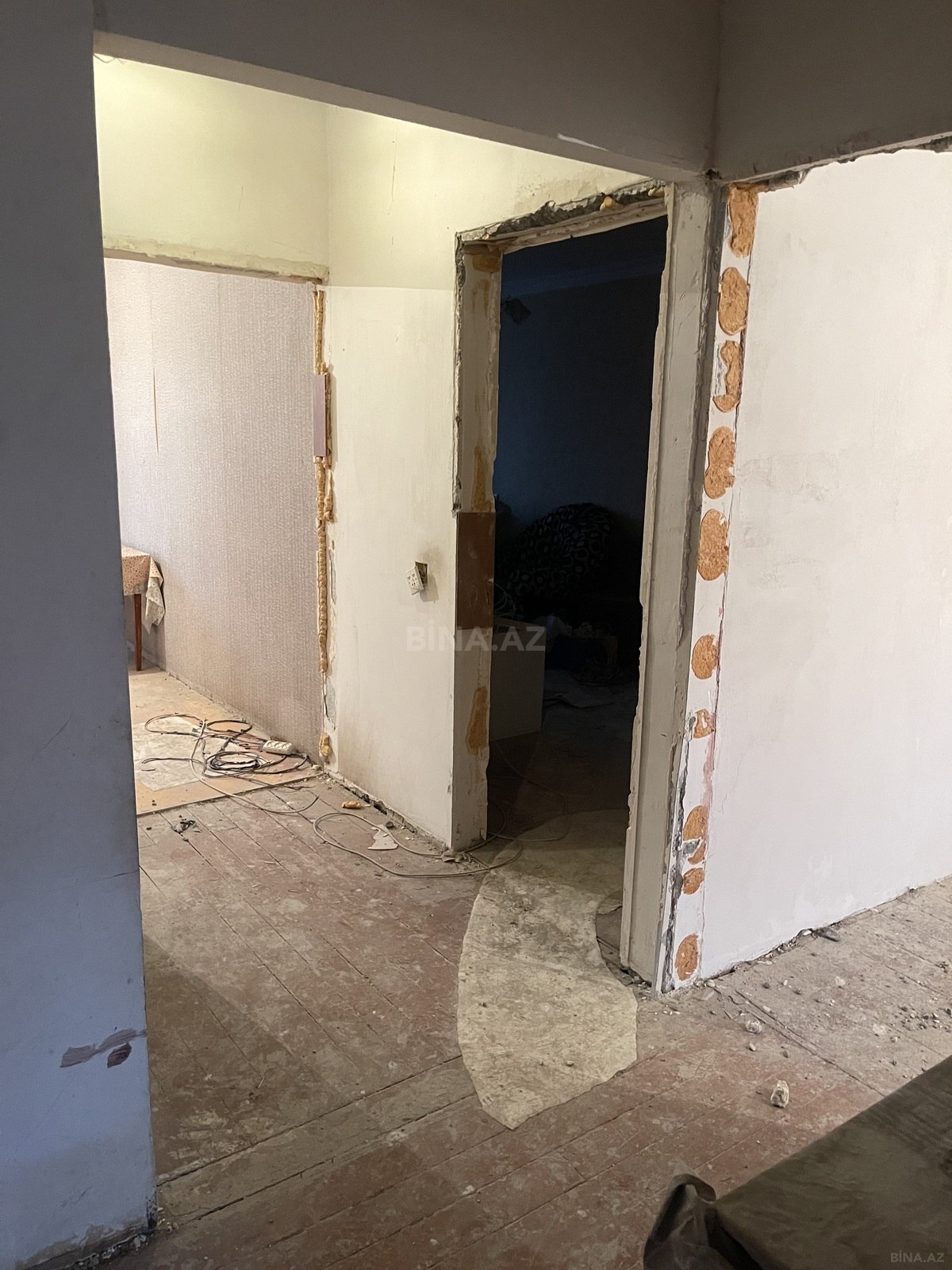 4 otaqlı Köhnə tikili, Abşeron r., Xırdalan