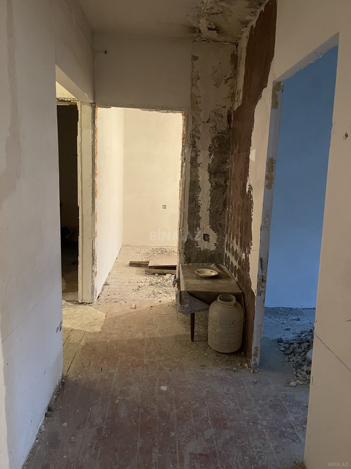 4 otaqlı Köhnə tikili, Abşeron r., Xırdalan