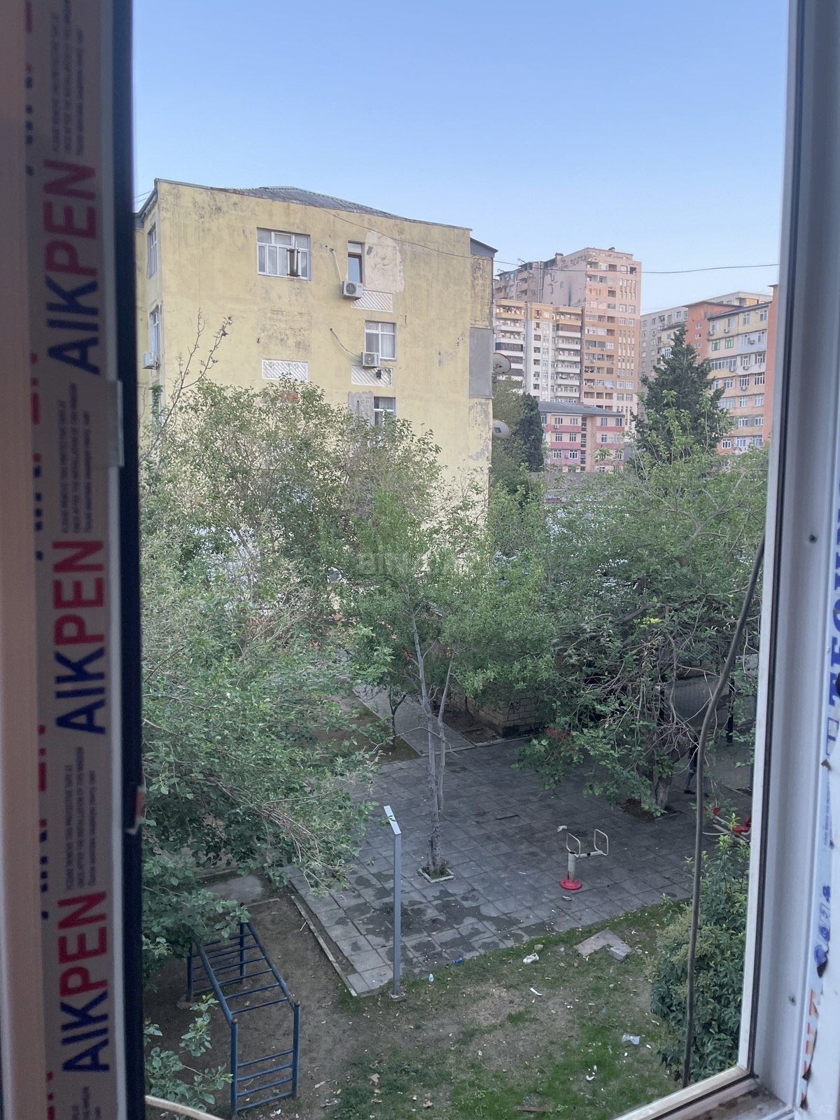 4 otaqlı Köhnə tikili, Abşeron r., Xırdalan