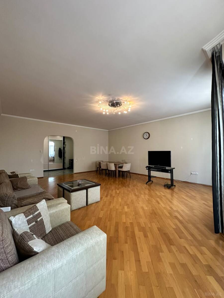 3 otaqlı Yeni tikili, 8 Noyabr m., Bakı
