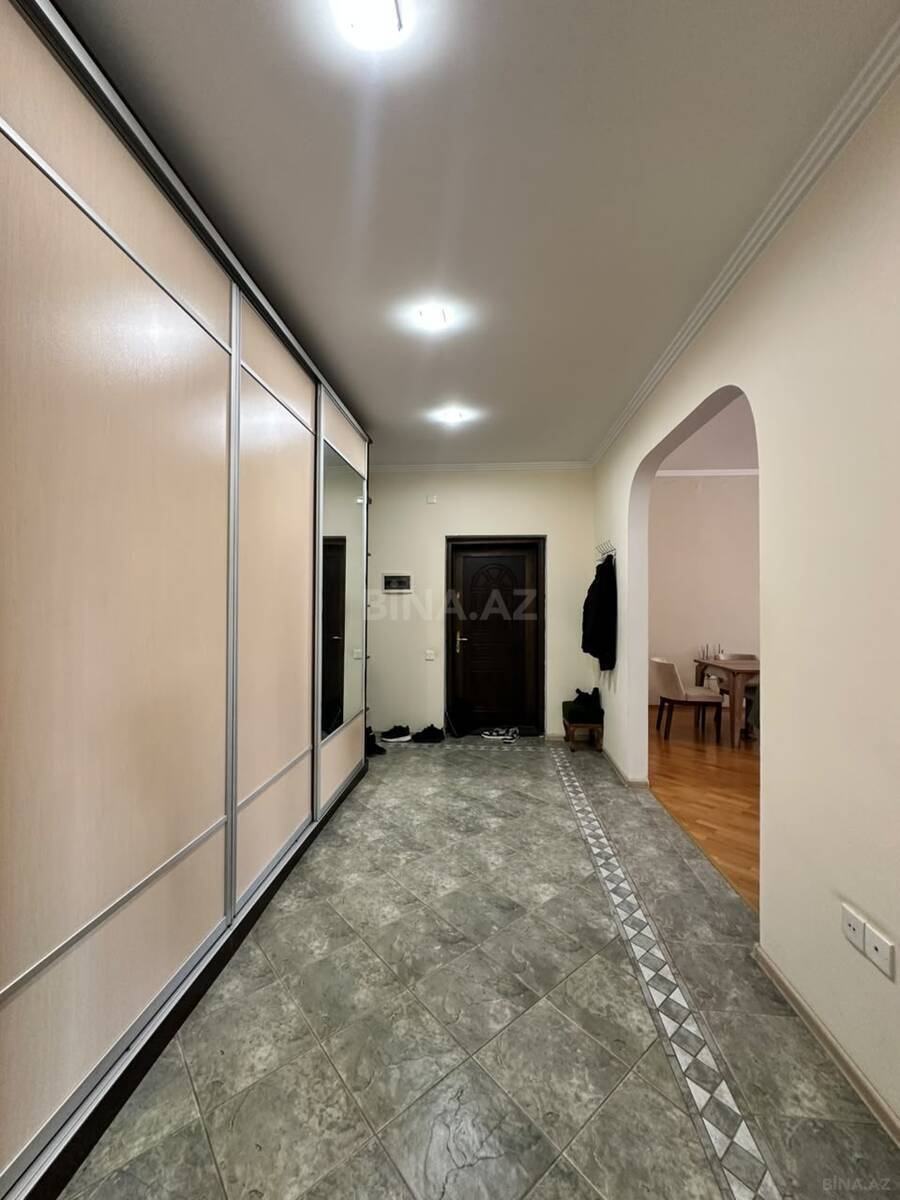 3 otaqlı Yeni tikili, 8 Noyabr m., Bakı