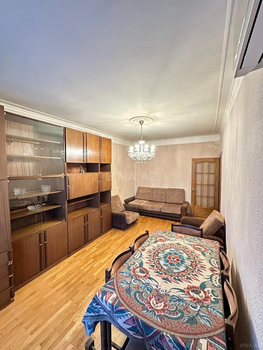 3 otaqlı Köhnə tikili, Əhmədli m., Bakı