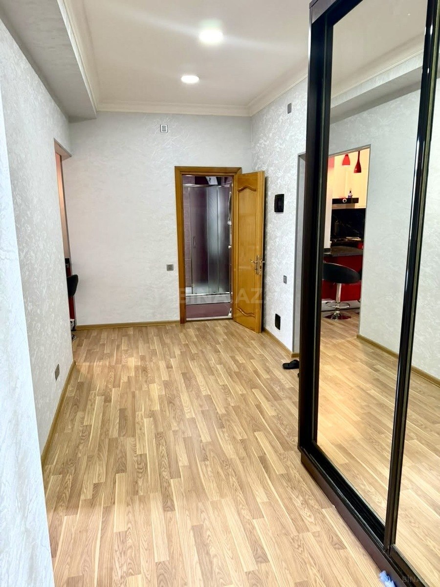 3 otaqlı Yeni tikili, İnşaatçılar m., Bakı