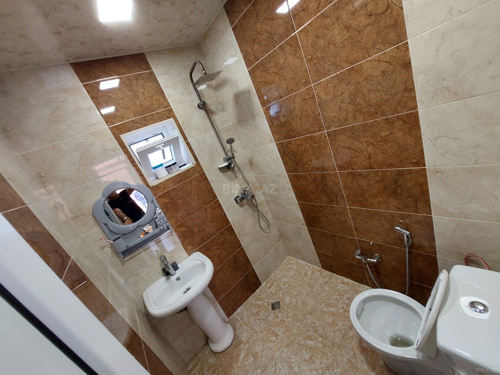 3 otaqlı Həyət evi/Bağ evi, Hövsan q., Bakı