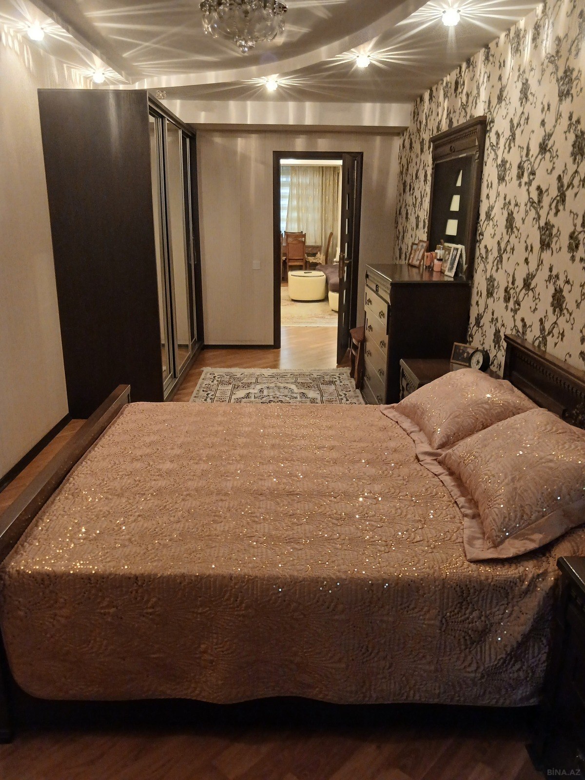 4 otaqlı Köhnə tikili, Nəriman Nərimanov m., Bakı