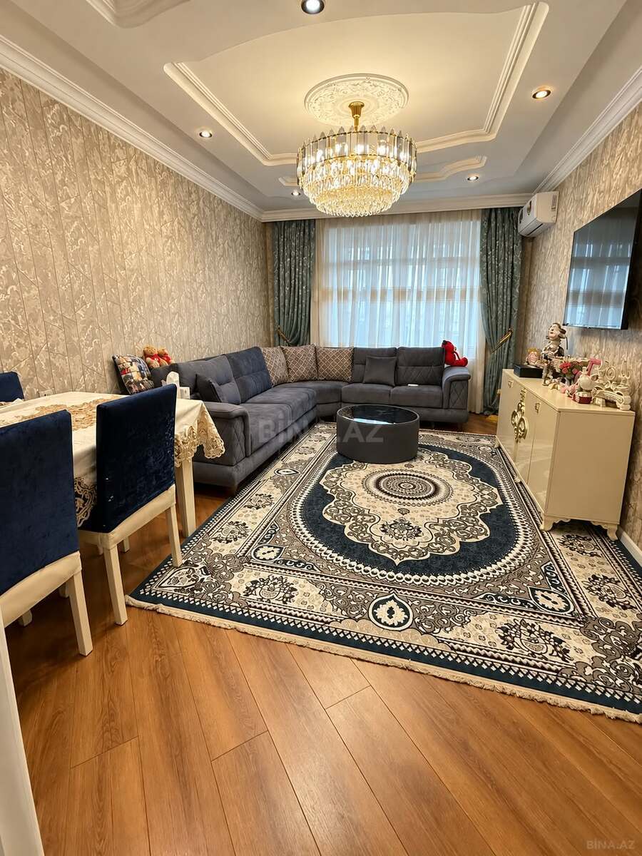 3 otaqlı Köhnə tikili, Qara Qarayev m., Bakı