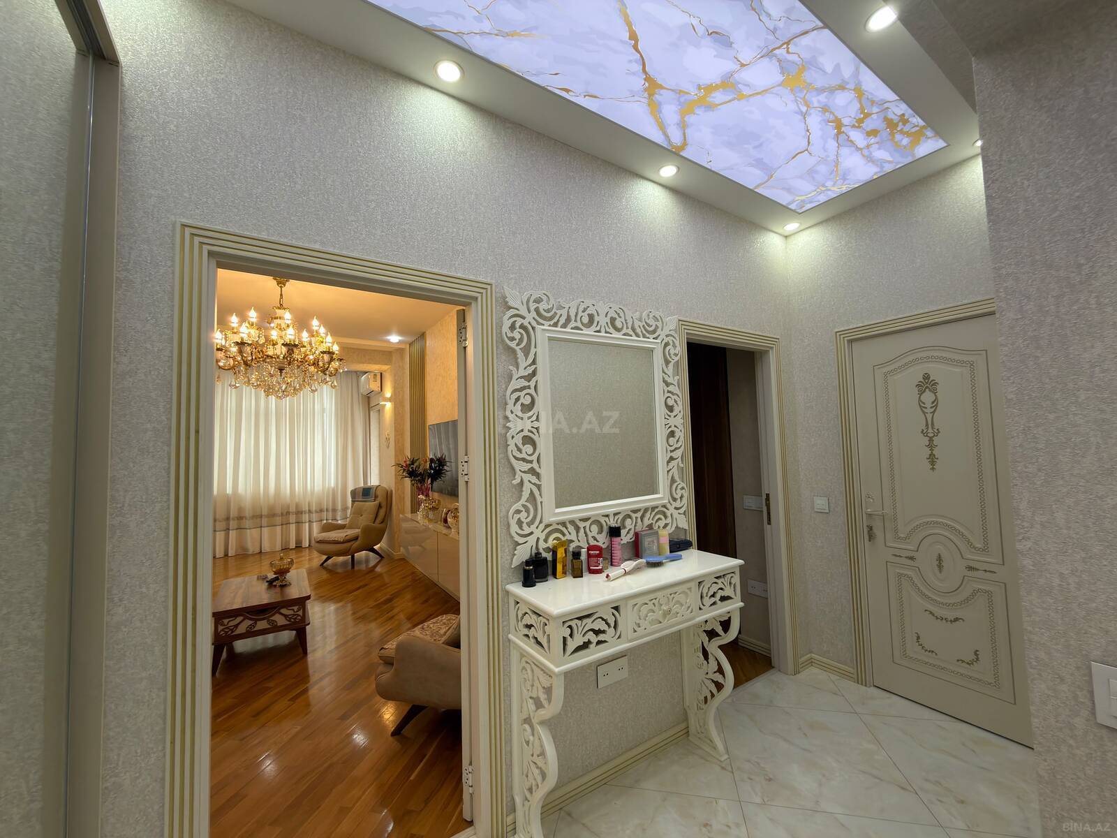 3 otaqlı Yeni tikili, Qara Qarayev m., Bakı