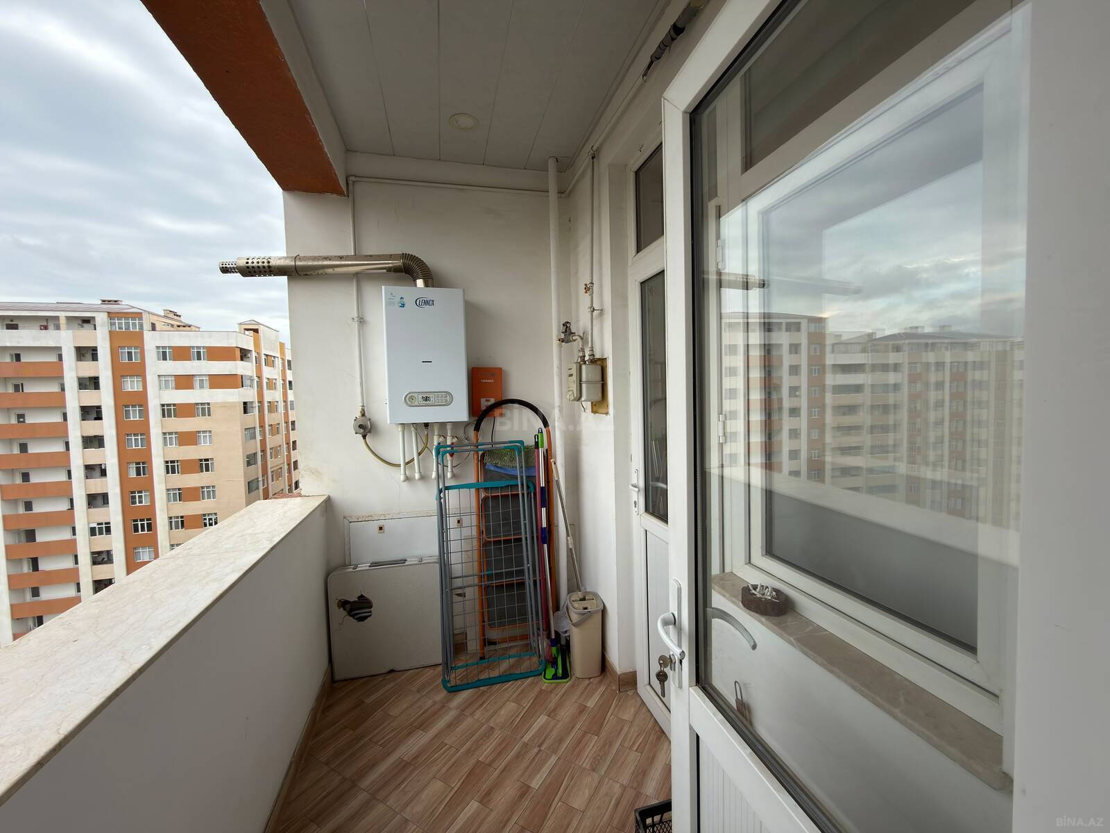 3 otaqlı Yeni tikili, Qara Qarayev m., Bakı