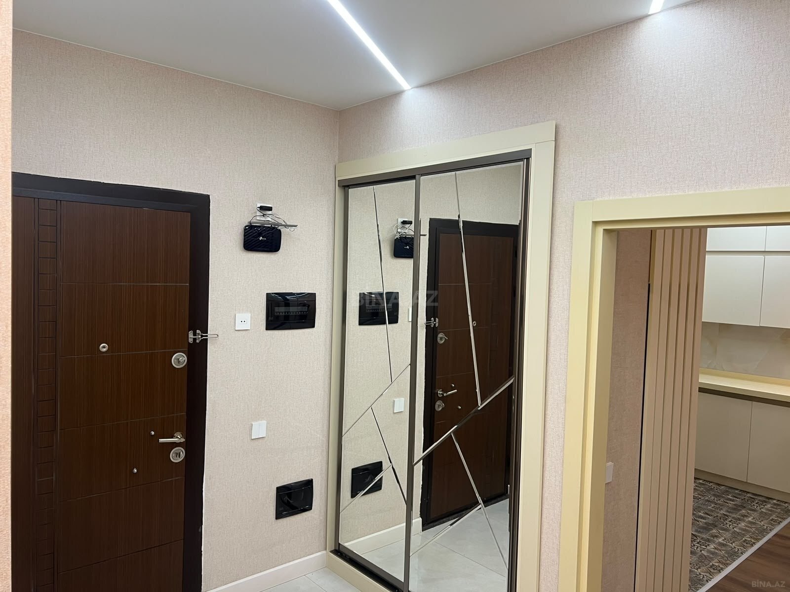 3 otaqlı Yeni tikili, Şah İsmayıl Xətai m., Bakı