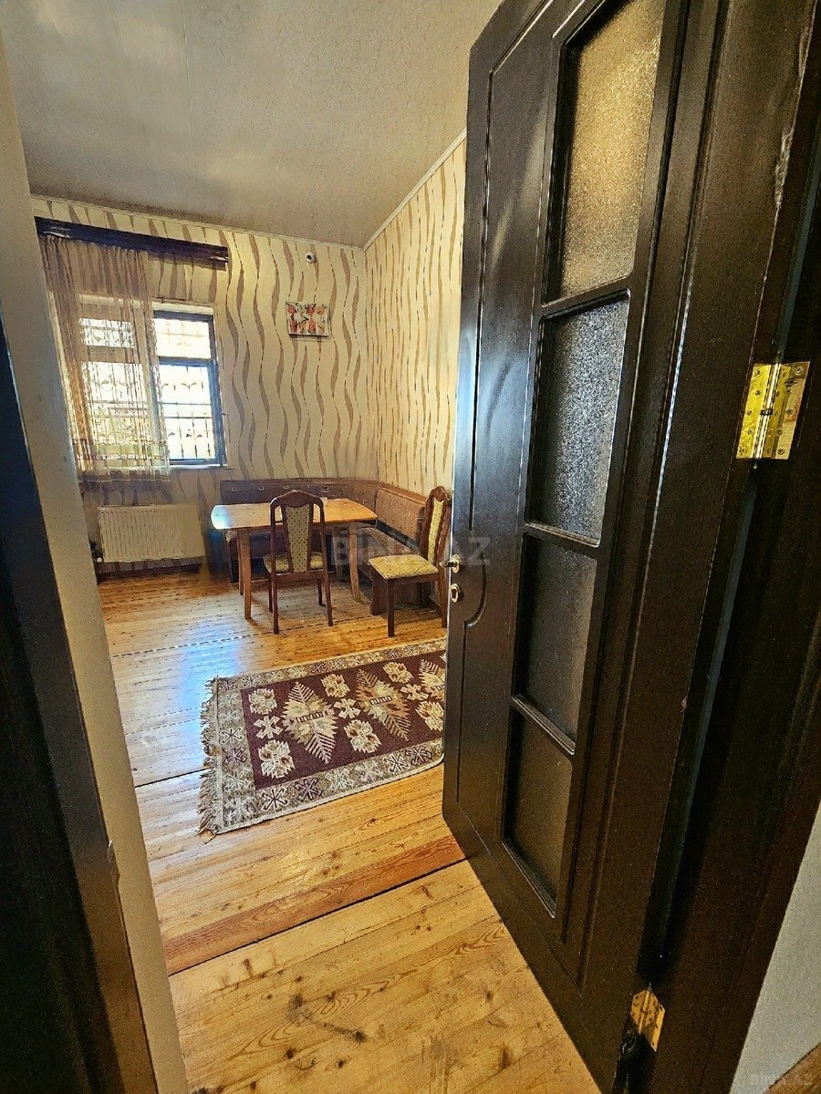 7 otaqlı Həyət evi/Bağ evi, Saray q., Bakı