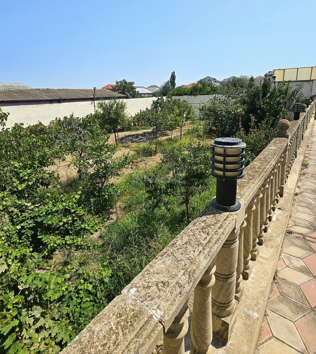 7 otaqlı Həyət evi/Bağ evi, Saray q., Bakı