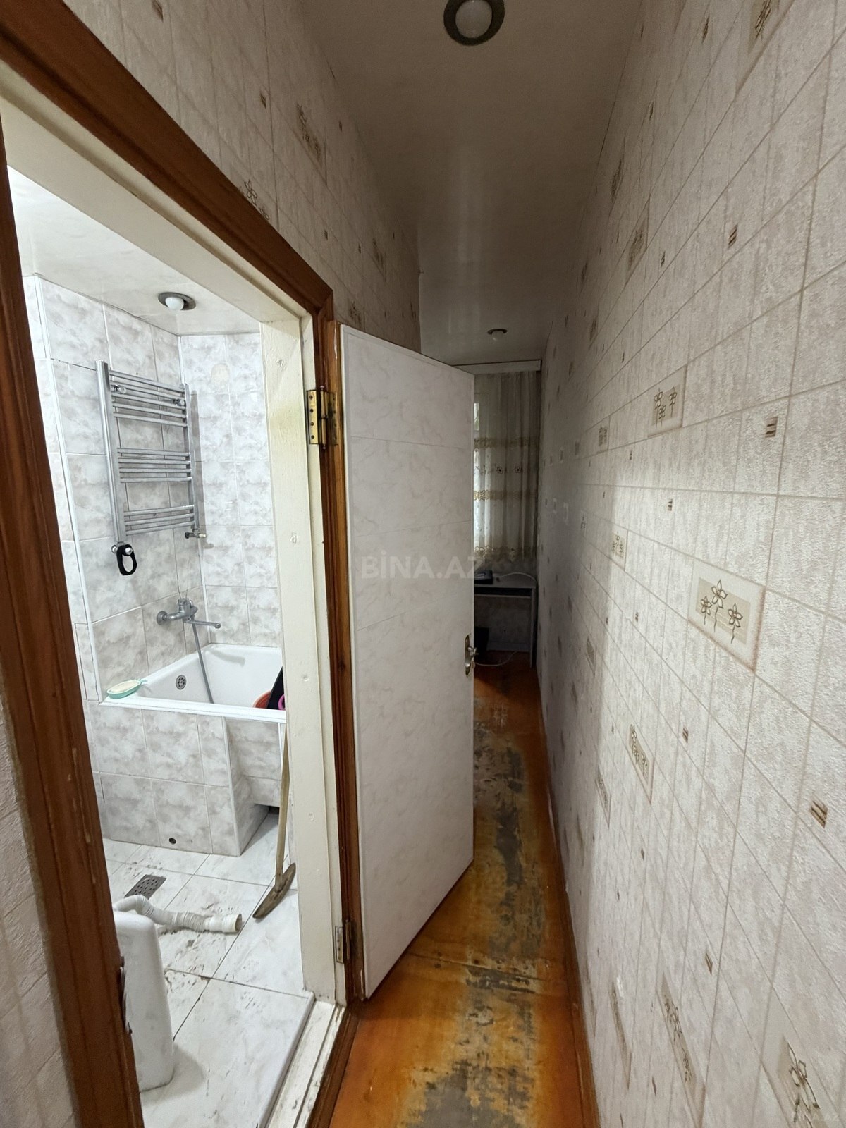 2 otaqlı Köhnə tikili, Memar Əcəmi m., Bakı