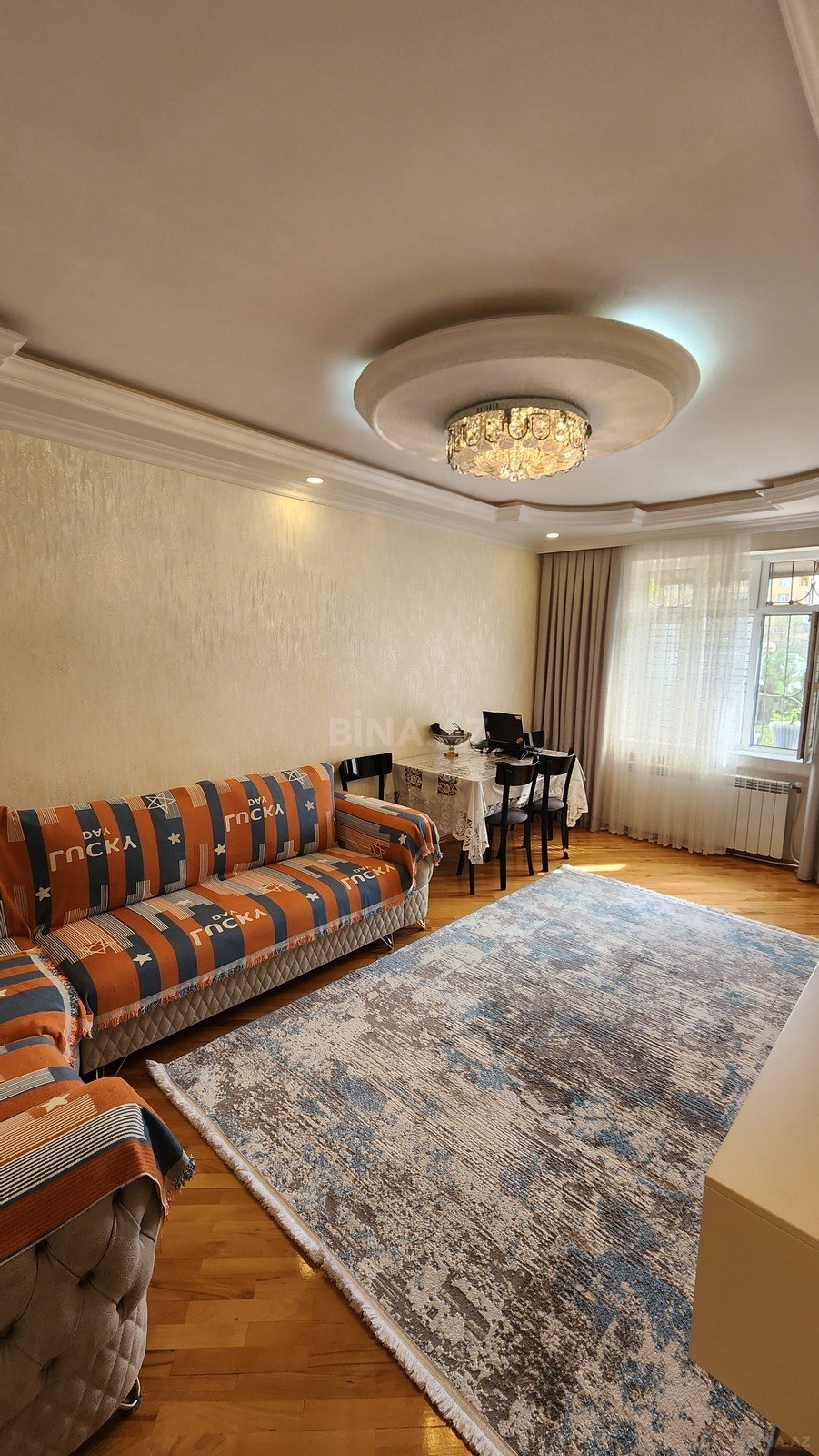 2 otaqlı Köhnə tikili, Xalqlar Dostluğu m., Bakı