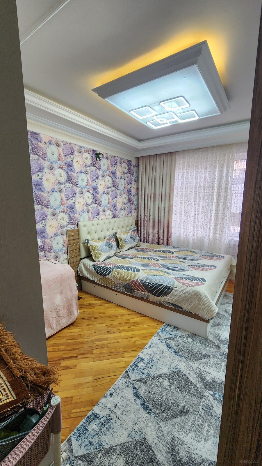 2 otaqlı Köhnə tikili, Xalqlar Dostluğu m., Bakı