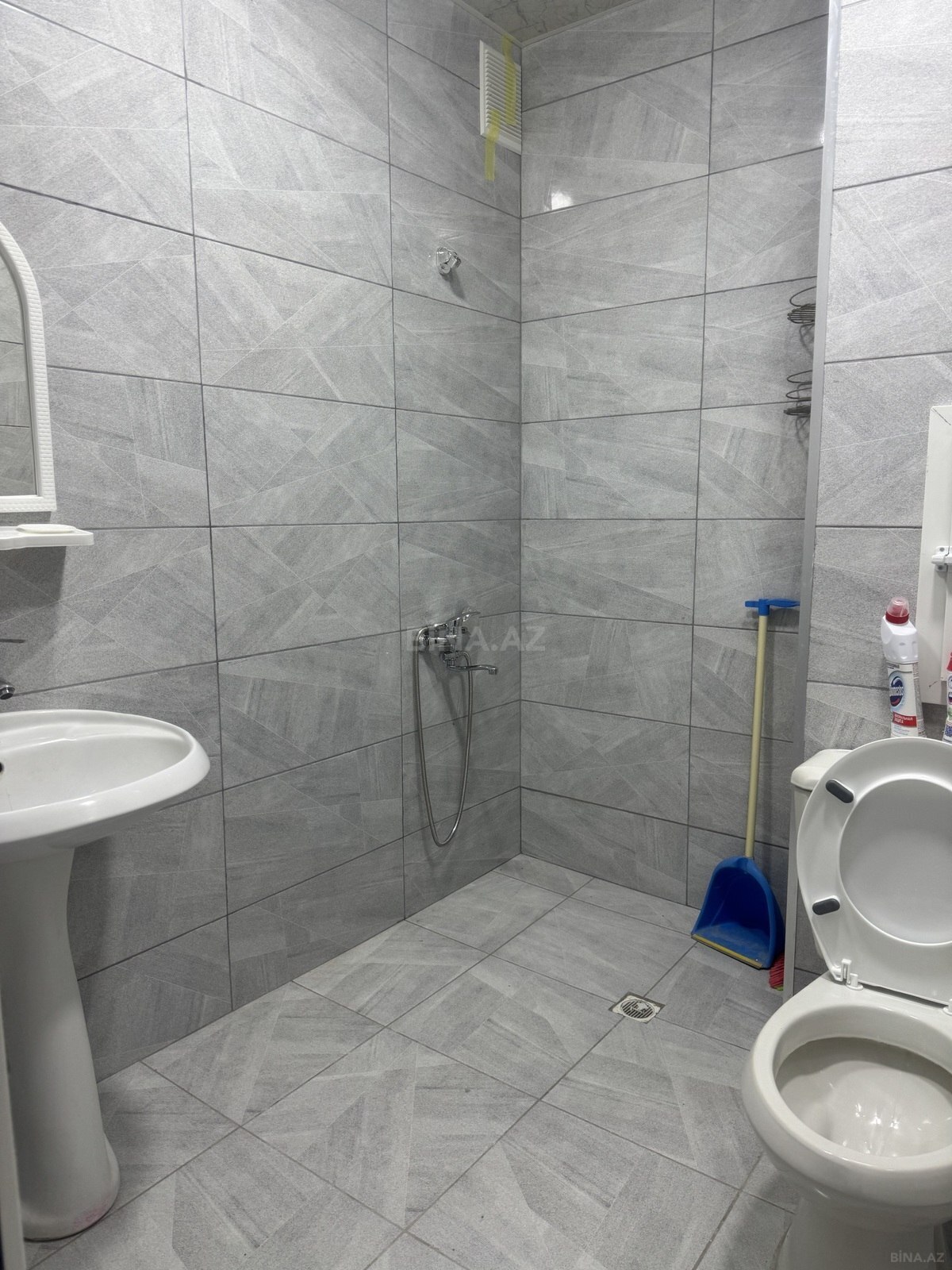 2 otaqlı Köhnə tikili, Azadlıq Prospekti m., Bakı