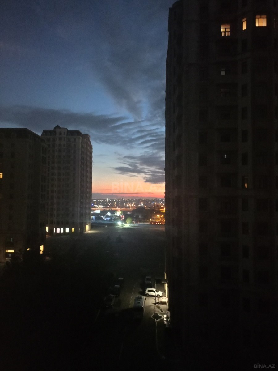 3 otaqlı Yeni tikili, Koroğlu m., Bakı