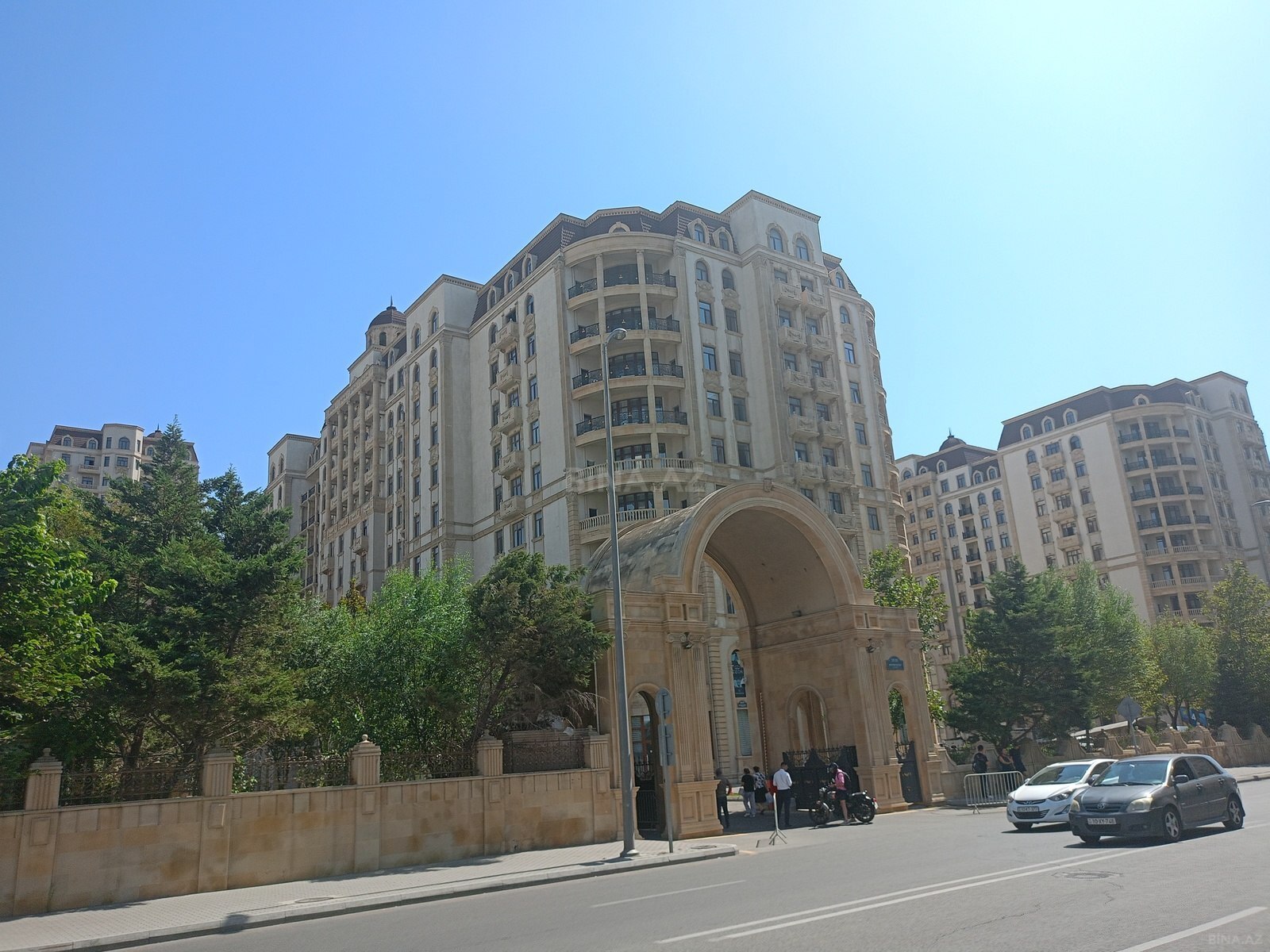 3 otaqlı Yeni tikili, Koroğlu m., Bakı