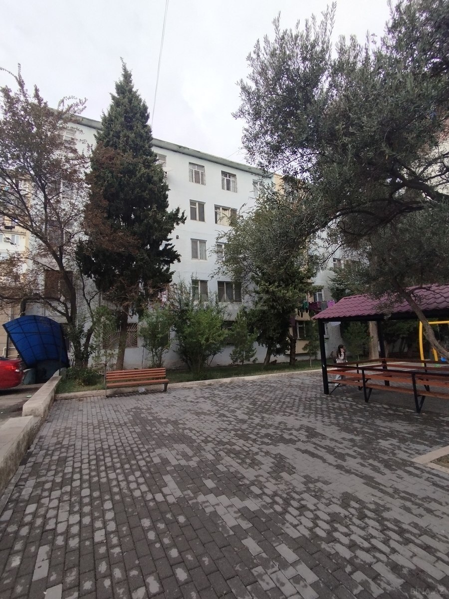 1 otaqlı Köhnə tikili, Memar Əcəmi m., Bakı