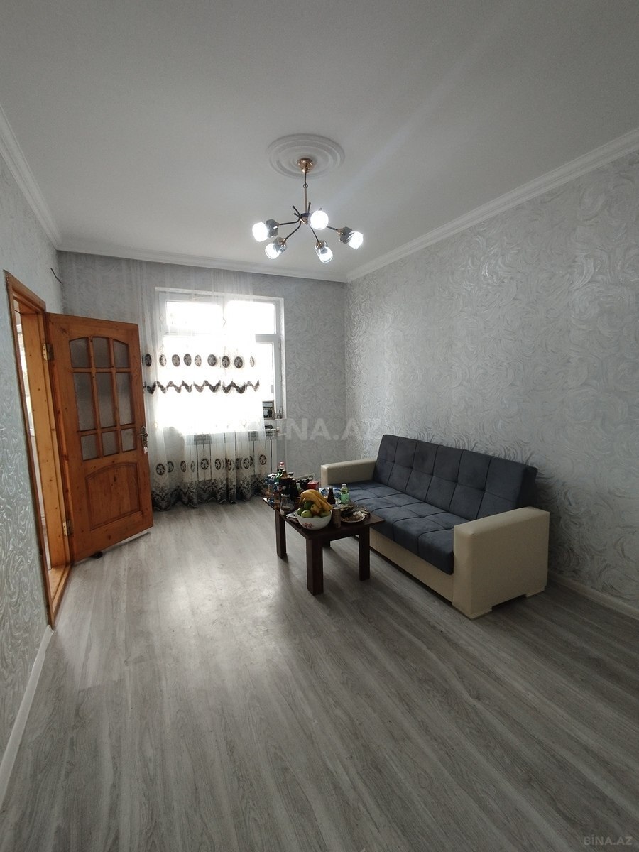 1 otaqlı Köhnə tikili, Memar Əcəmi m., Bakı