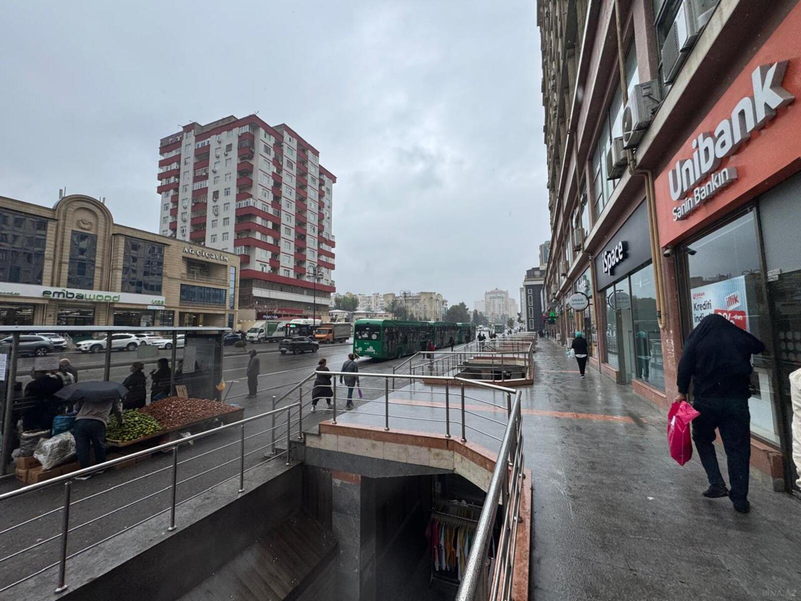 Obyekt İnşaatçılar m., Bakı