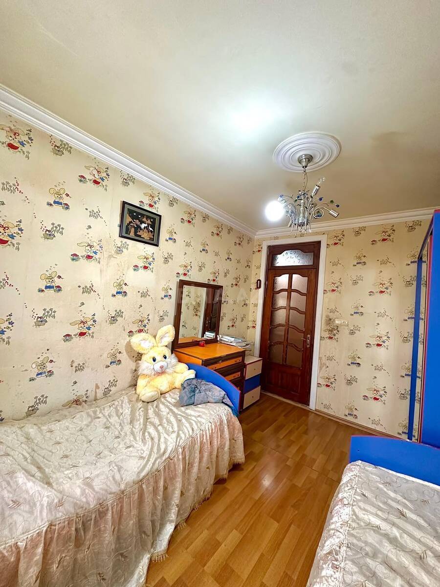 5 otaqlı Köhnə tikili, Gəncə