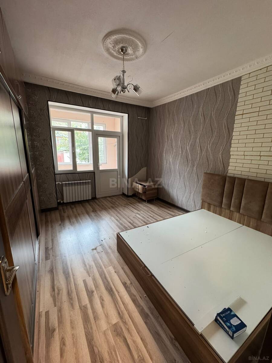 2 otaqlı Köhnə tikili, Bakıxanov q., Bakı