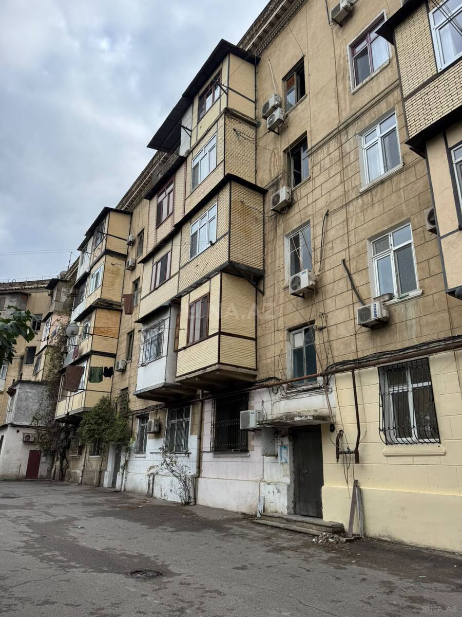 2 otaqlı Köhnə tikili, Bakıxanov q., Bakı