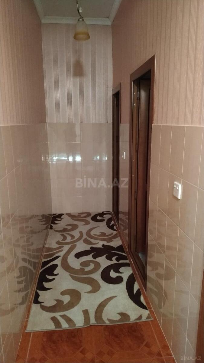 8 otaqlı Həyət evi/Bağ evi, Qaraçuxur q., Bakı