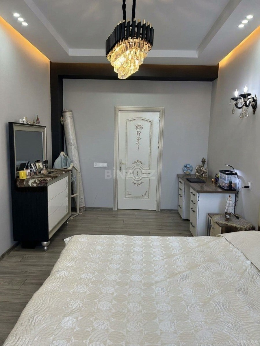 4 otaqlı Yeni tikili, Şah İsmayıl Xətai m., Bakı