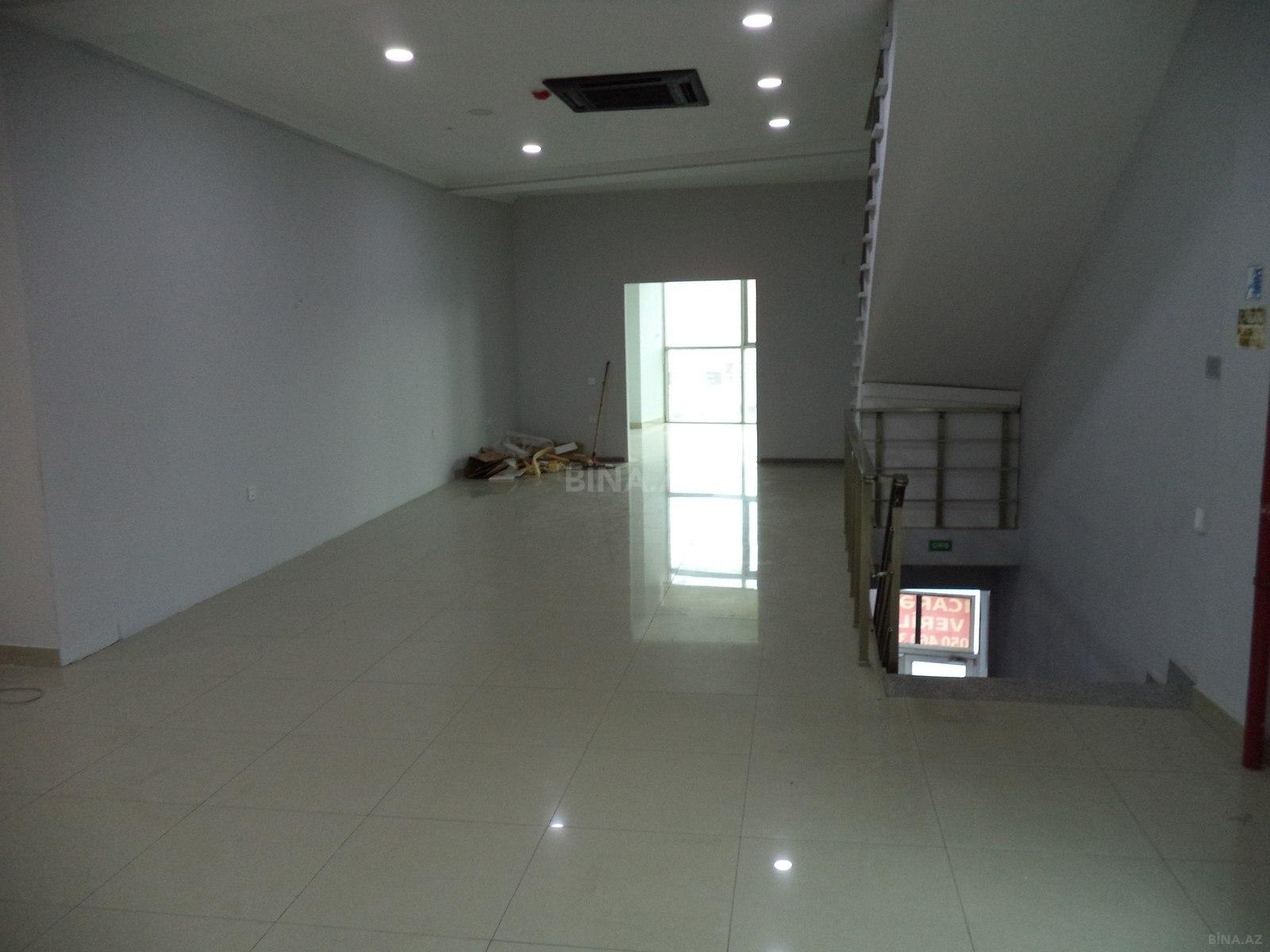 15 otaqlı Ofis, Şah İsmayıl Xətai m., Bakı