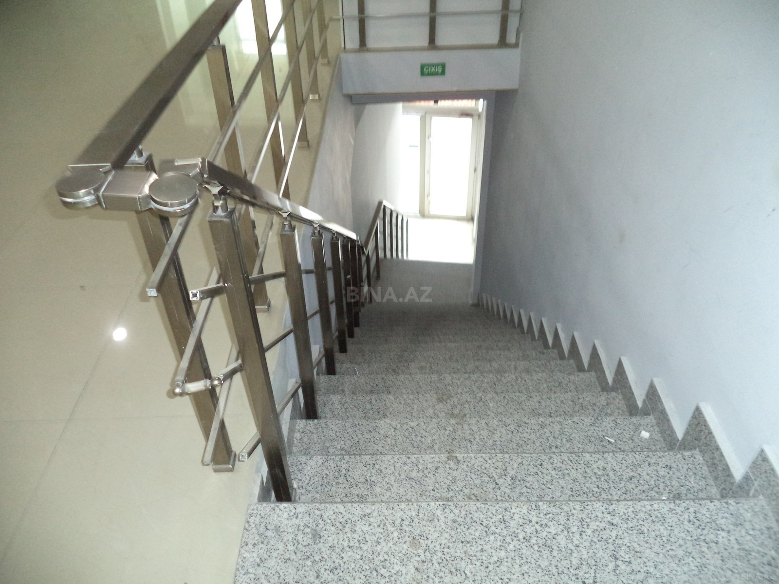 15 otaqlı Ofis, Şah İsmayıl Xətai m., Bakı
