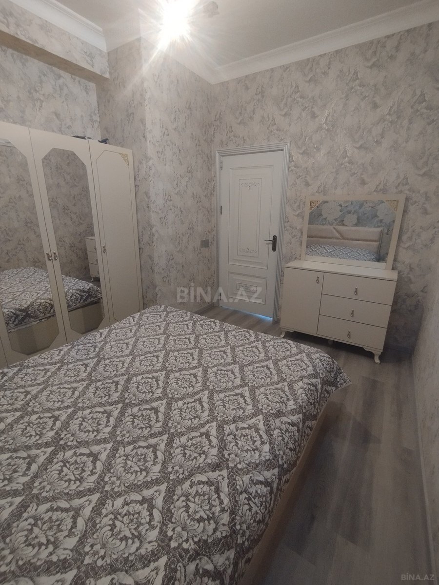 3 otaqlı Yeni tikili, Xırdalan