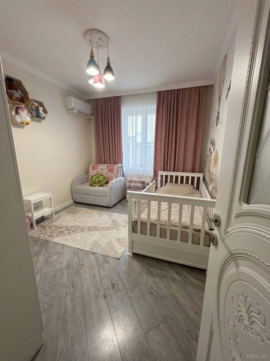 4 otaqlı Köhnə tikili, Həzi Aslanov m., Bakı
