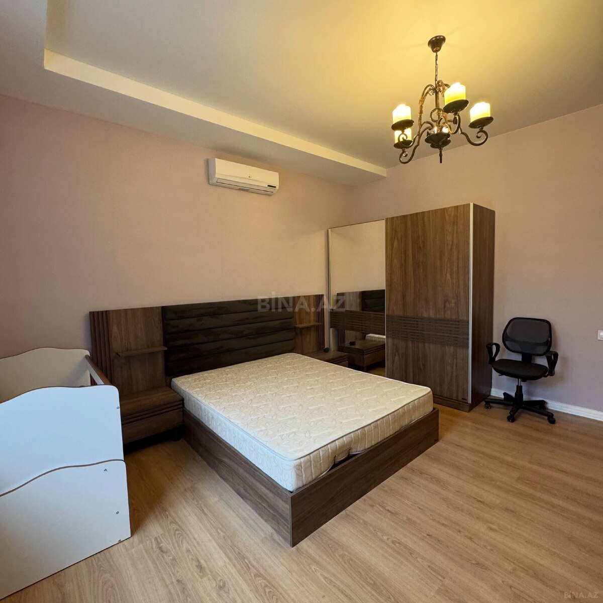 5 otaqlı Həyət evi/Bağ evi, Şüvəlan q., Bakı