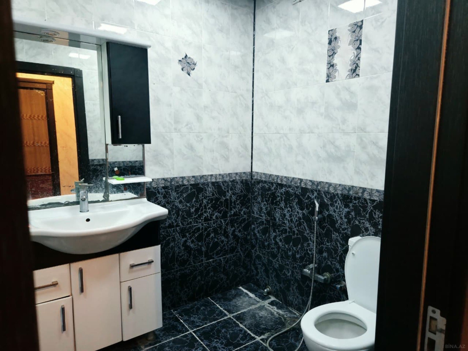 2 otaqlı Yeni tikili, 8 Noyabr m., Bakı