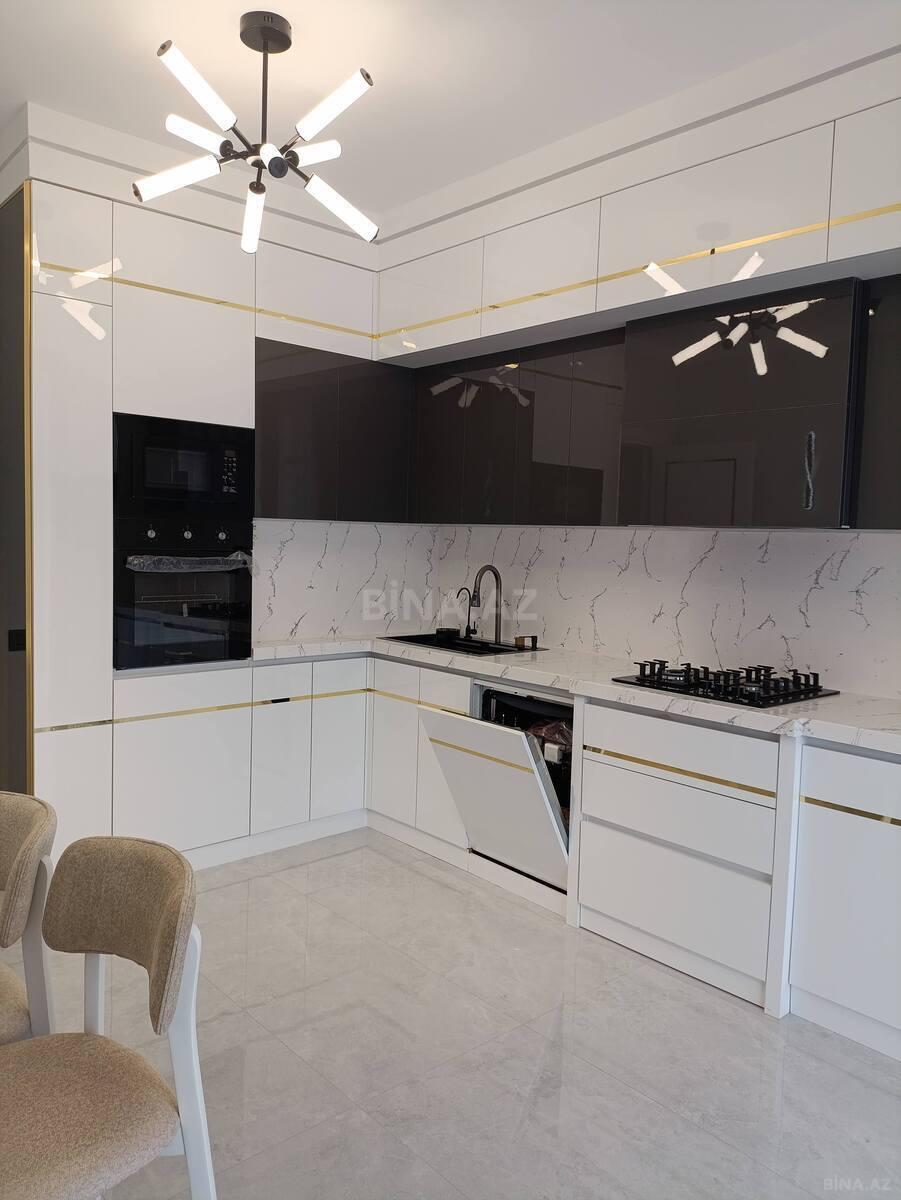 4 otaqlı Yeni tikili, Bakmil m., Bakı