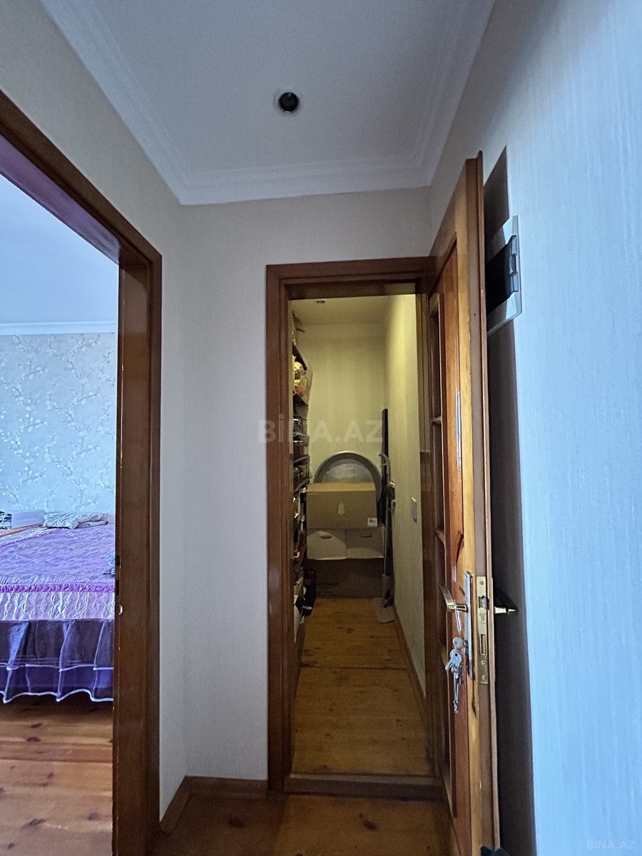 3 otaqlı Köhnə tikili, Həzi Aslanov m., Bakı