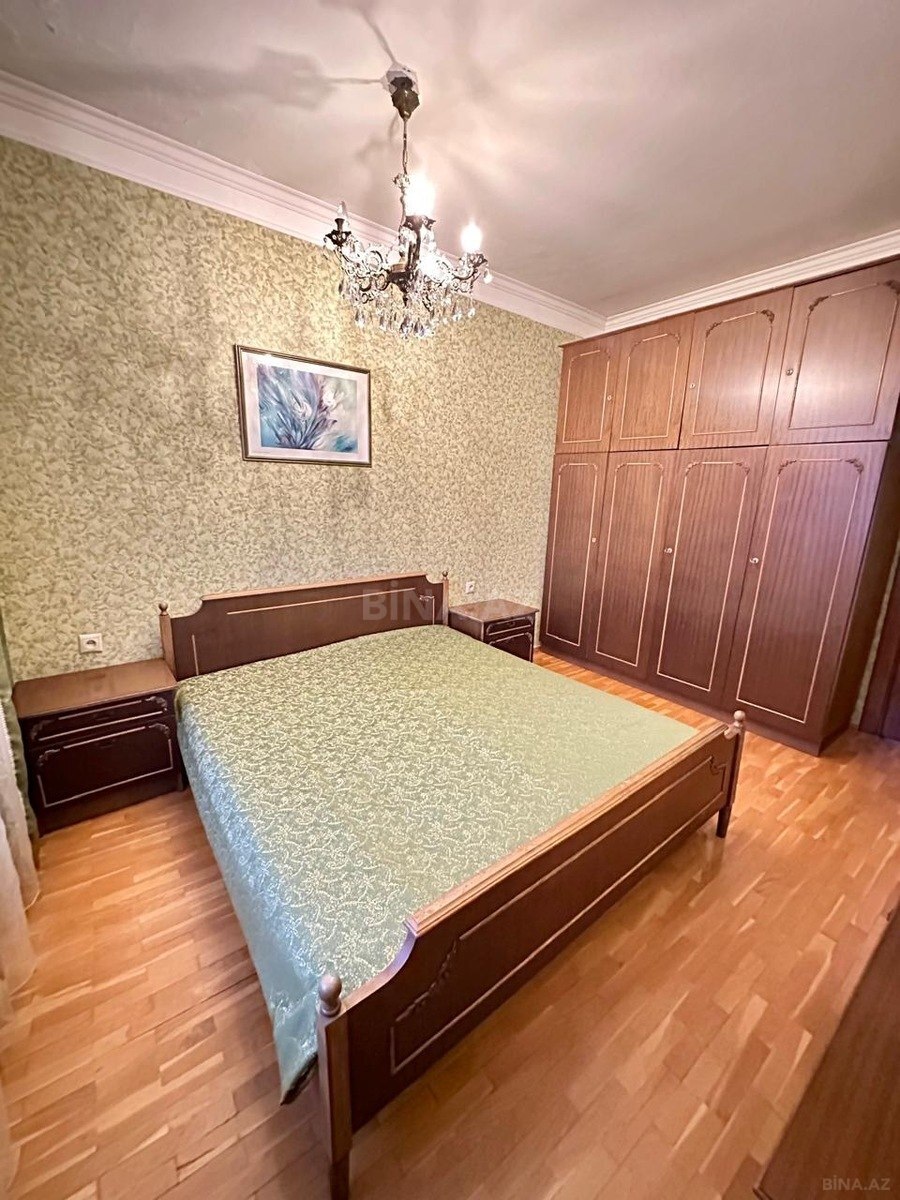 3 otaqlı Köhnə tikili, Əhmədli m., Bakı