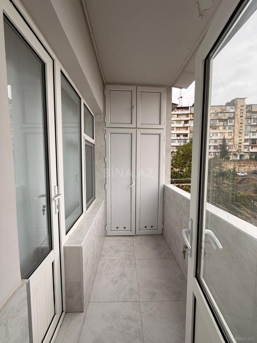 3 otaqlı Köhnə tikili, Həzi Aslanov m., Bakı