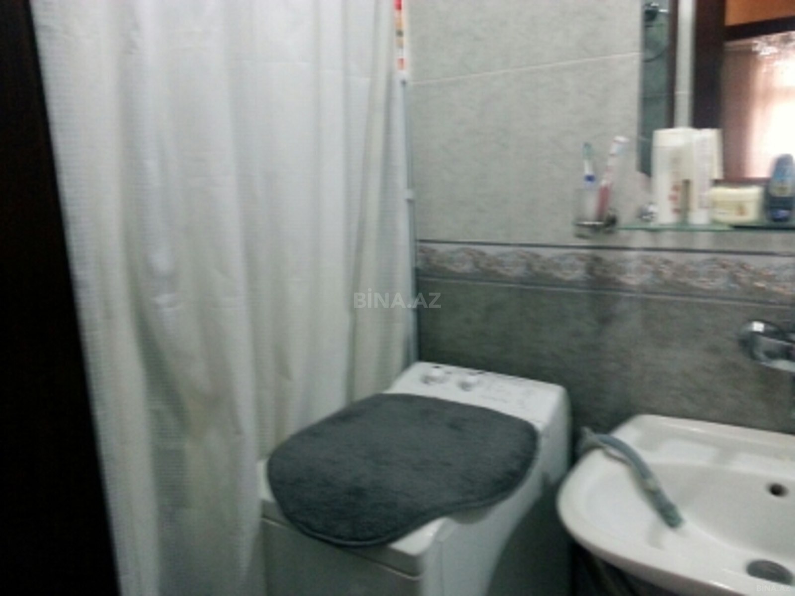 4 otaqlı Köhnə tikili, 28 May m., Bakı