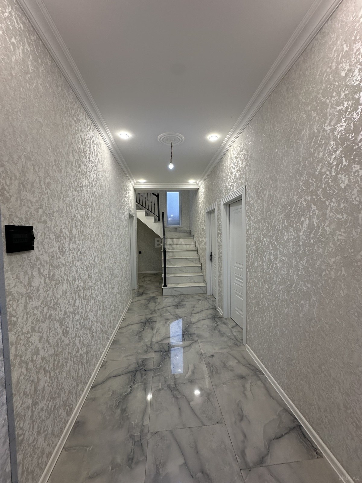 5 otaqlı Həyət evi/Bağ evi, Zabrat q., Bakı