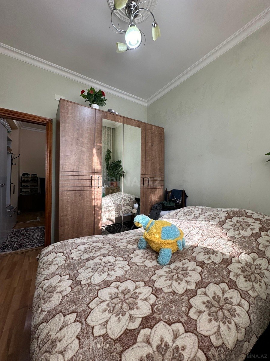 2 otaqlı Köhnə tikili, Massiv D q., Bakı