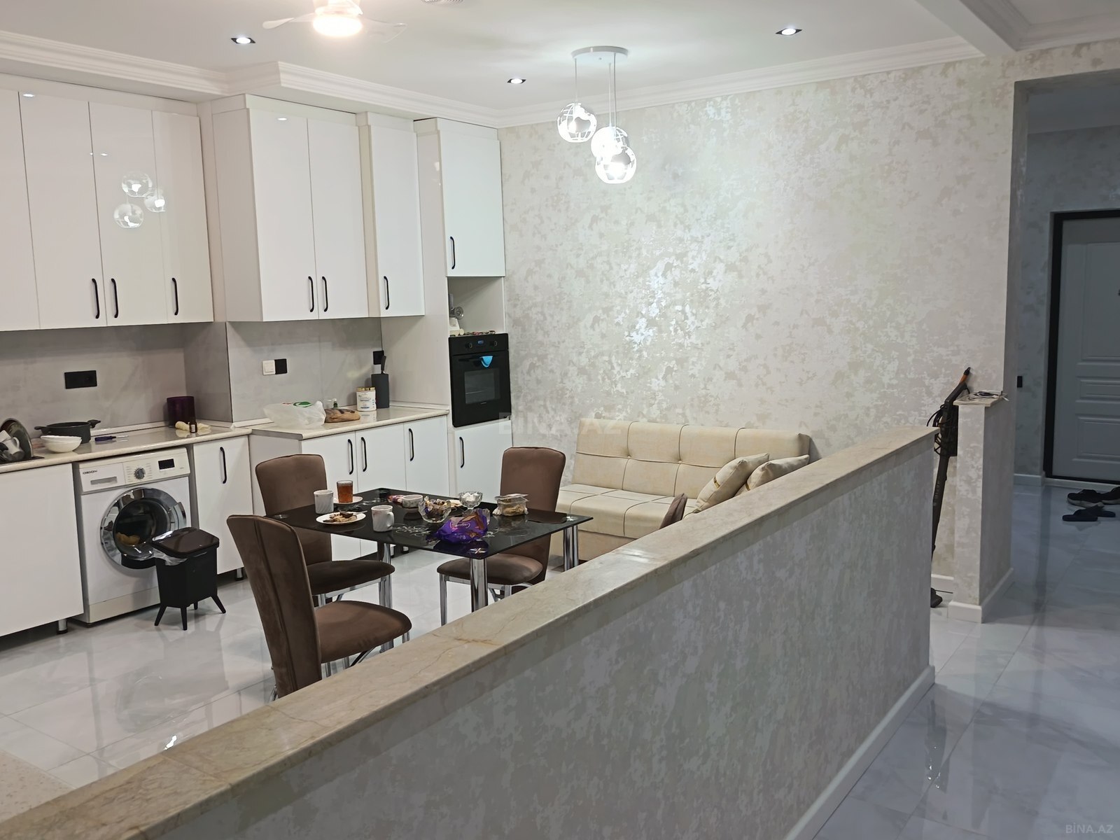 4 otaqlı Yeni tikili, Elmlər Akademiyası m., Bakı