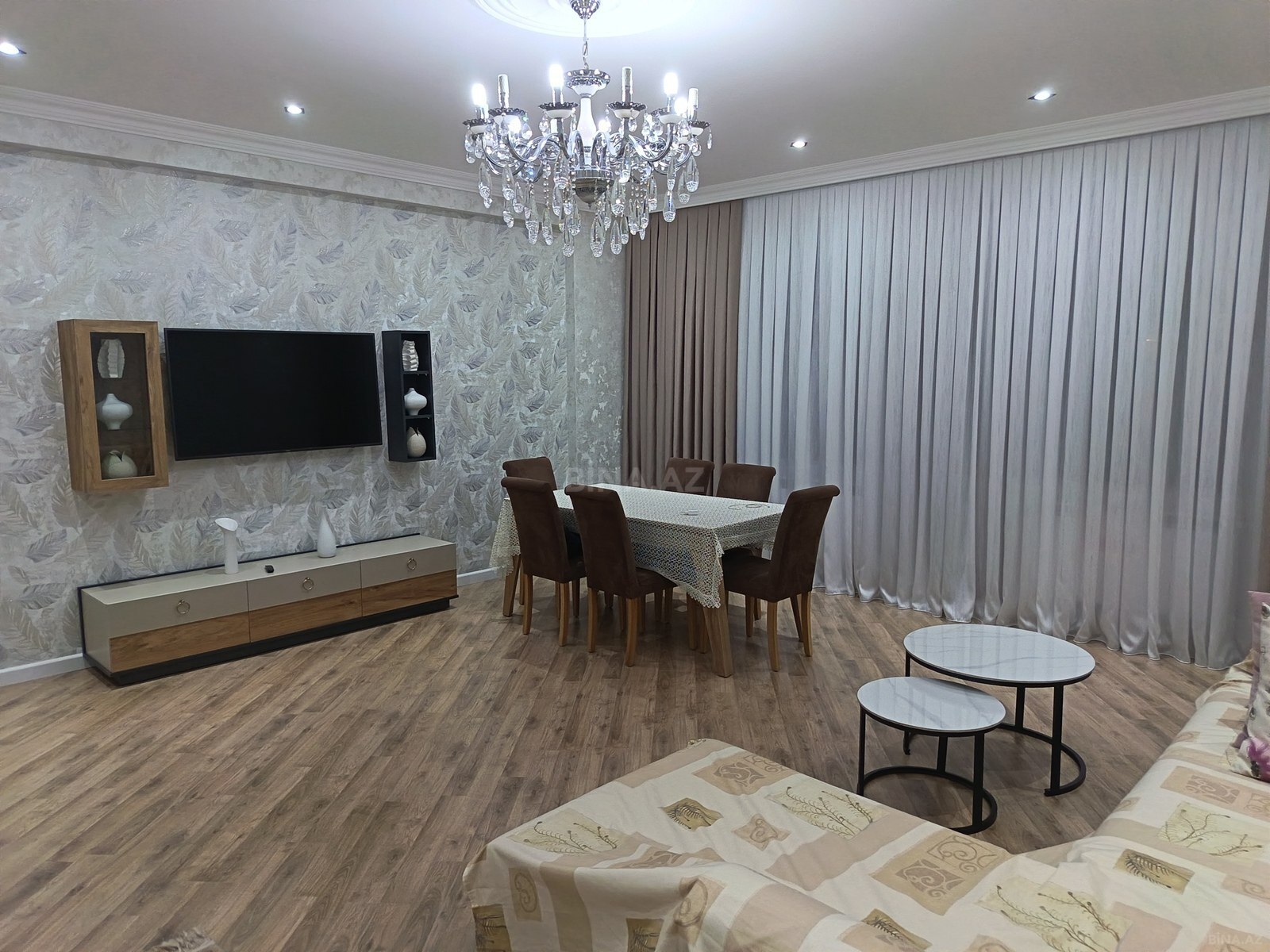 4 otaqlı Yeni tikili, Elmlər Akademiyası m., Bakı
