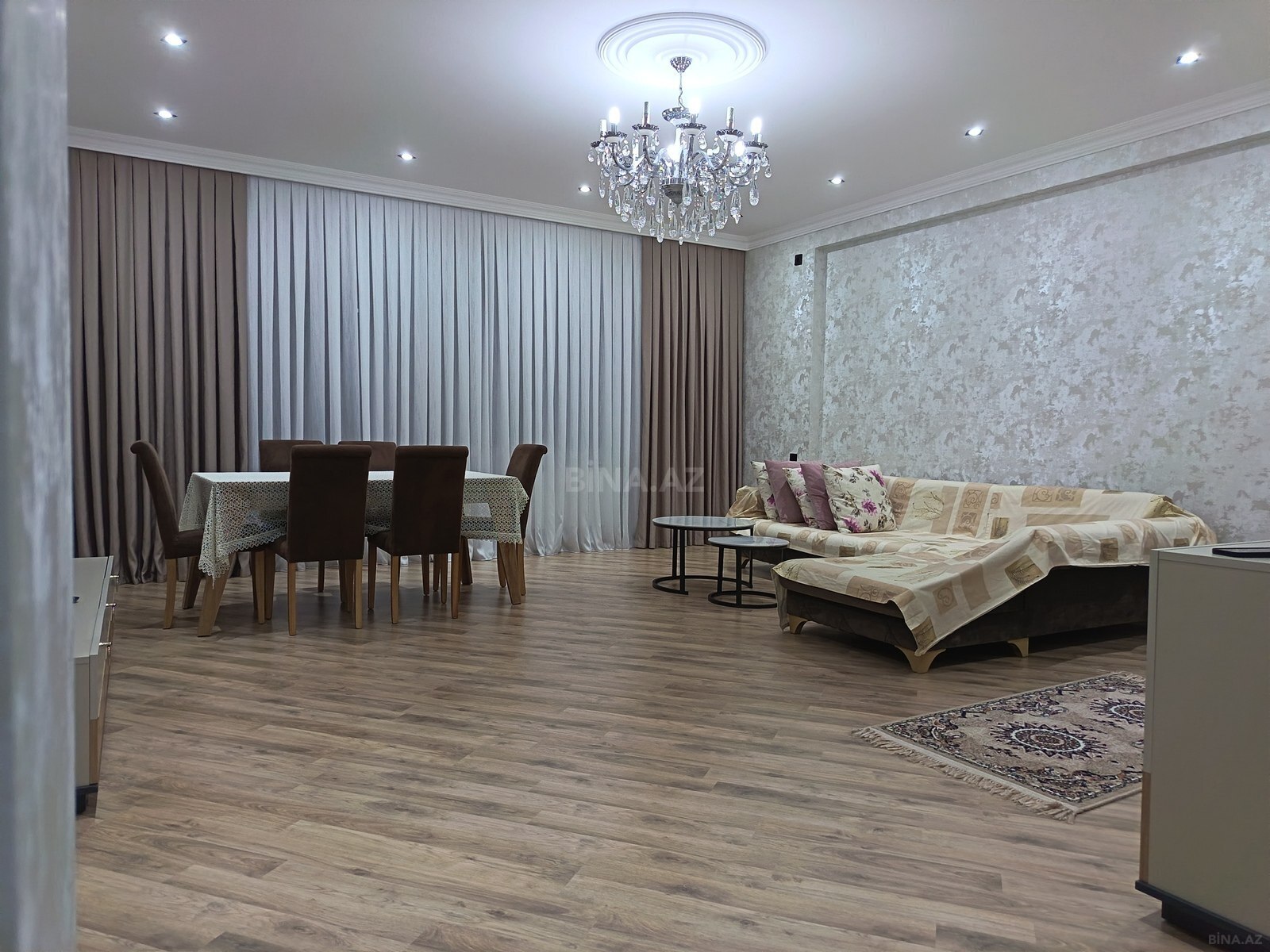 4 otaqlı Yeni tikili, Elmlər Akademiyası m., Bakı