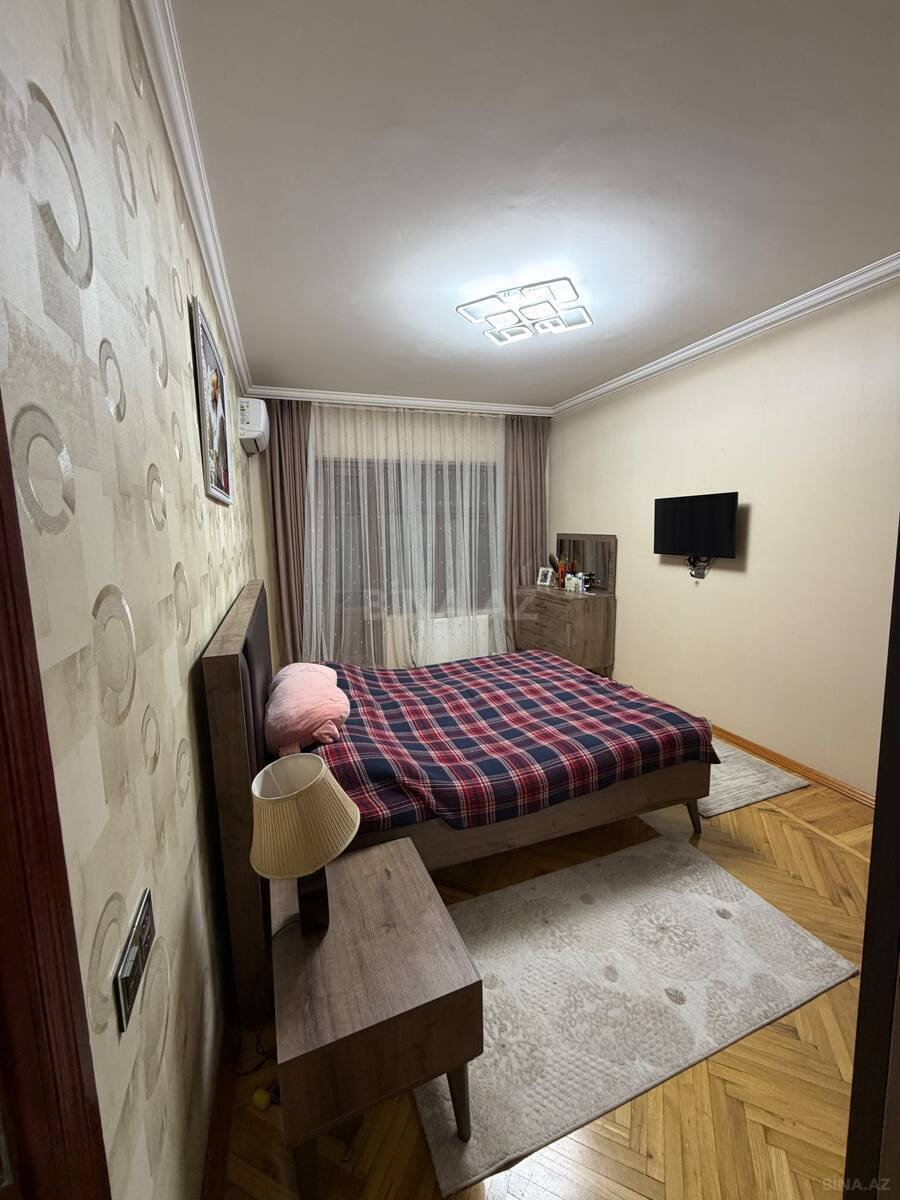 3 otaqlı Köhnə tikili, Həzi Aslanov m., Bakı